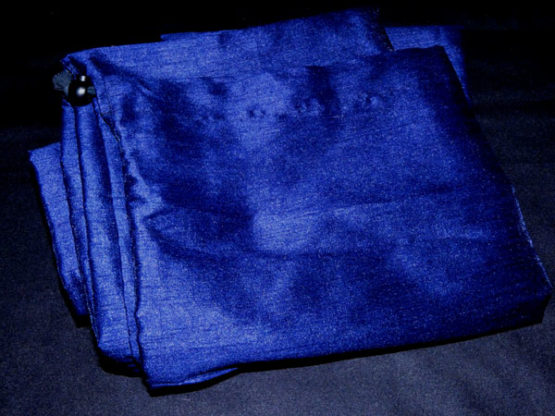 Housse de protection résistante pour hamac, idéale pour le protéger des intempéries, de la poussière et des rayons UV.