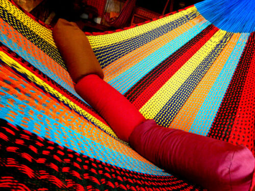 hamac mexicain familial traditionnel ,tissage coton, suspentes synthétique.